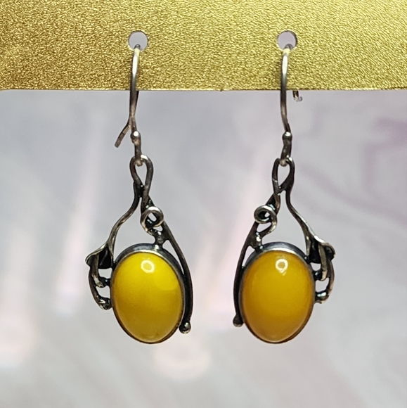 Vintage Jewelry - Vintage Butterscotch Amber and Sterling Earrings